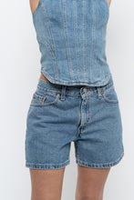 Load image into Gallery viewer, Vintage x Made in Mexico x LEVI’S Midwash Denim Short (S, M)
