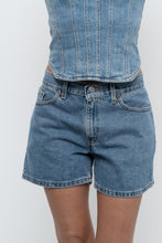 Load image into Gallery viewer, Vintage x Made in Mexico x LEVI’S Midwash Denim Short (S, M)
