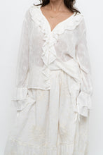 Load image into Gallery viewer, Vintage x Cream Embroidered Frilly Blouse (S-XL)