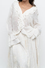Load image into Gallery viewer, Vintage x Cream Embroidered Frilly Blouse (S-XL)