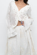Load image into Gallery viewer, Vintage x Cream Embroidered Frilly Blouse (S-XL)