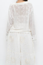 Load image into Gallery viewer, Vintage x Cream Embroidered Frilly Blouse (S-XL)