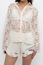 Load image into Gallery viewer, Vintage x JONES NY Cream Lace Blouse (XS-M)