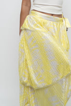 Load image into Gallery viewer, IXIAH x Yellow, White Frilly Wrap Skirt (XS-M)