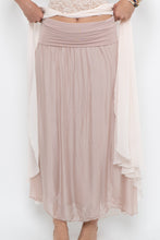 Load image into Gallery viewer, Vintage x Made in Italy x Blush Pink Flowy Skirt (XS-M)