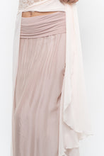Load image into Gallery viewer, Vintage x Made in Italy x Blush Pink Flowy Skirt (XS-M)