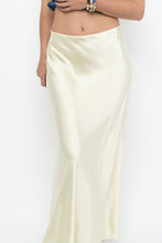 Load image into Gallery viewer, Modern x Butter Yellow Satin Maxi Skirt (XL, XXL)