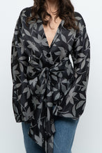 Load image into Gallery viewer, Vintage x JONES NY Raw Silk Floral Blazer (M, L)
