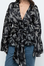 Load image into Gallery viewer, Vintage x JONES NY Raw Silk Floral Blazer (M, L)