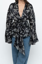 Load image into Gallery viewer, Vintage x JONES NY Raw Silk Floral Blazer (M, L)