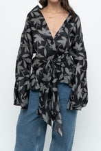 Load image into Gallery viewer, Vintage x JONES NY Raw Silk Floral Blazer (M, L)