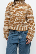 Load image into Gallery viewer, Vintage x Gold, Cream Patterned Handknit Wool Sweater (XS-M)