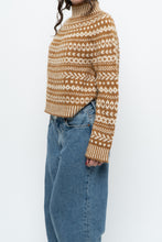 Load image into Gallery viewer, Vintage x Gold, Cream Patterned Handknit Wool Sweater (XS-M)