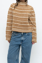 Load image into Gallery viewer, Vintage x Gold, Cream Patterned Handknit Wool Sweater (XS-M)