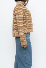 Load image into Gallery viewer, Vintage x Gold, Cream Patterned Handknit Wool Sweater (XS-M)