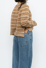 Load image into Gallery viewer, Vintage x Gold, Cream Patterned Handknit Wool Sweater (XS-M)