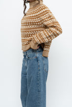 Load image into Gallery viewer, Vintage x Gold, Cream Patterned Handknit Wool Sweater (XS-M)