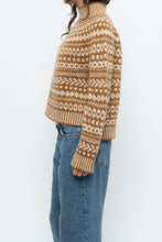 Load image into Gallery viewer, Vintage x Gold, Cream Patterned Handknit Wool Sweater (XS-M)