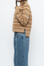 Load image into Gallery viewer, Vintage x Gold, Cream Patterned Handknit Wool Sweater (XS-M)