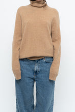 Load image into Gallery viewer, LORD &amp; TAYLOR Beige Cashmere Turtleneck (XS-L)