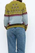 Load image into Gallery viewer, Vintage x Made in Hong Kong x WHITE STAG Patterned Pure Wool Cardigan (XS-M)
