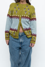 Load image into Gallery viewer, Vintage x Made in Hong Kong x WHITE STAG Patterned Pure Wool Cardigan (XS-M)