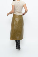 Load image into Gallery viewer, Vintage x GAP Gold Leather Midi Skirt (M)