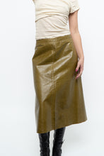 Load image into Gallery viewer, Vintage x GAP Gold Leather Midi Skirt (M)
