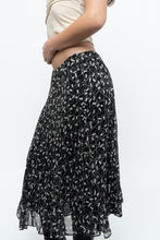 Load image into Gallery viewer, Vintage x ANNE KLEIN Black Patterned Silk Skirt (S, M)