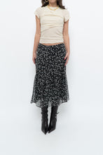 Load image into Gallery viewer, Vintage x ANNE KLEIN Black Patterned Silk Skirt (S, M)