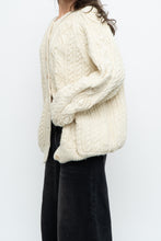 Load image into Gallery viewer, Vintage x Made in Canada x Cream Cableknit Wool-Blend Cardigan (S-XL)