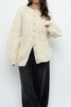 Load image into Gallery viewer, Vintage x Made in Canada x Cream Cableknit Wool-Blend Cardigan (S-XL)