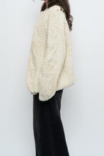 Load image into Gallery viewer, Vintage x Made in Canada x Cream Cableknit Wool-Blend Cardigan (S-XL)