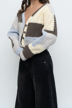 Load image into Gallery viewer, Vintage x Handmade Blue, Cream Cropped Cardigan (XS-M)
