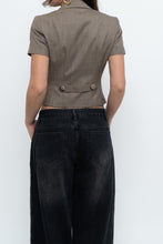Load image into Gallery viewer, Vintage x Made in Canada x TRISTAN Wool Cropped Brown Blazer (XS)
