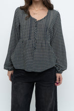 Load image into Gallery viewer, Vintage x MEXX Navy Plaid Long Sleeve Top (XS, S)