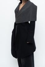 Load image into Gallery viewer, DIANE VON FURSTENBERG x Black, Grey Soft Wool-Blend Reversible Jacket (XS-M)