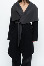 Load image into Gallery viewer, DIANE VON FURSTENBERG x Black, Grey Soft Wool-Blend Reversible Jacket (XS-M)