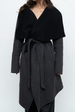 Load image into Gallery viewer, DIANE VON FURSTENBERG x Black, Grey Soft Wool-Blend Reversible Jacket (XS-M)