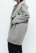 Load image into Gallery viewer, VINCE x Heathered Grey Wool Coat (XS-L)
