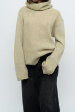 Load image into Gallery viewer, Vintage x Made in Korea x Light Green Mohair-Blend Turtleneck (S-L)