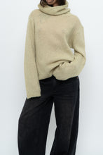 Load image into Gallery viewer, Vintage x Made in Korea x Light Green Mohair-Blend Turtleneck (S-L)