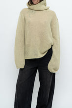 Load image into Gallery viewer, Vintage x Made in Korea x Light Green Mohair-Blend Turtleneck (S-L)
