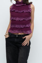 Load image into Gallery viewer, Vintage x Made in Hong Kong x Magenta Lace Sleveless Cotton-Blend Top (XS-M)