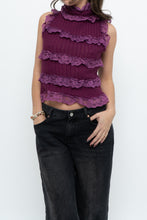 Load image into Gallery viewer, Vintage x Made in Hong Kong x Magenta Lace Sleveless Cotton-Blend Top (XS-M)