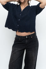 Load image into Gallery viewer, Vintage x Made in Great Britain x Navy Cotton-Blend Cropped Cardigan (S-L)