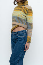 Load image into Gallery viewer, Vintage x Made in Italy x UNITED COLOURS OF BENETON Patterned Wool Knit Turtleneck (XS-M)
