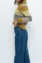 Load image into Gallery viewer, Vintage x Made in Italy x UNITED COLOURS OF BENETON Patterned Wool Knit Turtleneck (XS-M)