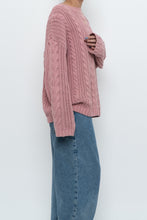 Load image into Gallery viewer, Vintage x Made in Hong Kong x EDDIE BAUER Pink Cotton Cableknit Sweater (XS-L)