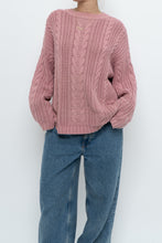 Load image into Gallery viewer, Vintage x Made in Hong Kong x EDDIE BAUER Pink Cotton Cableknit Sweater (XS-L)